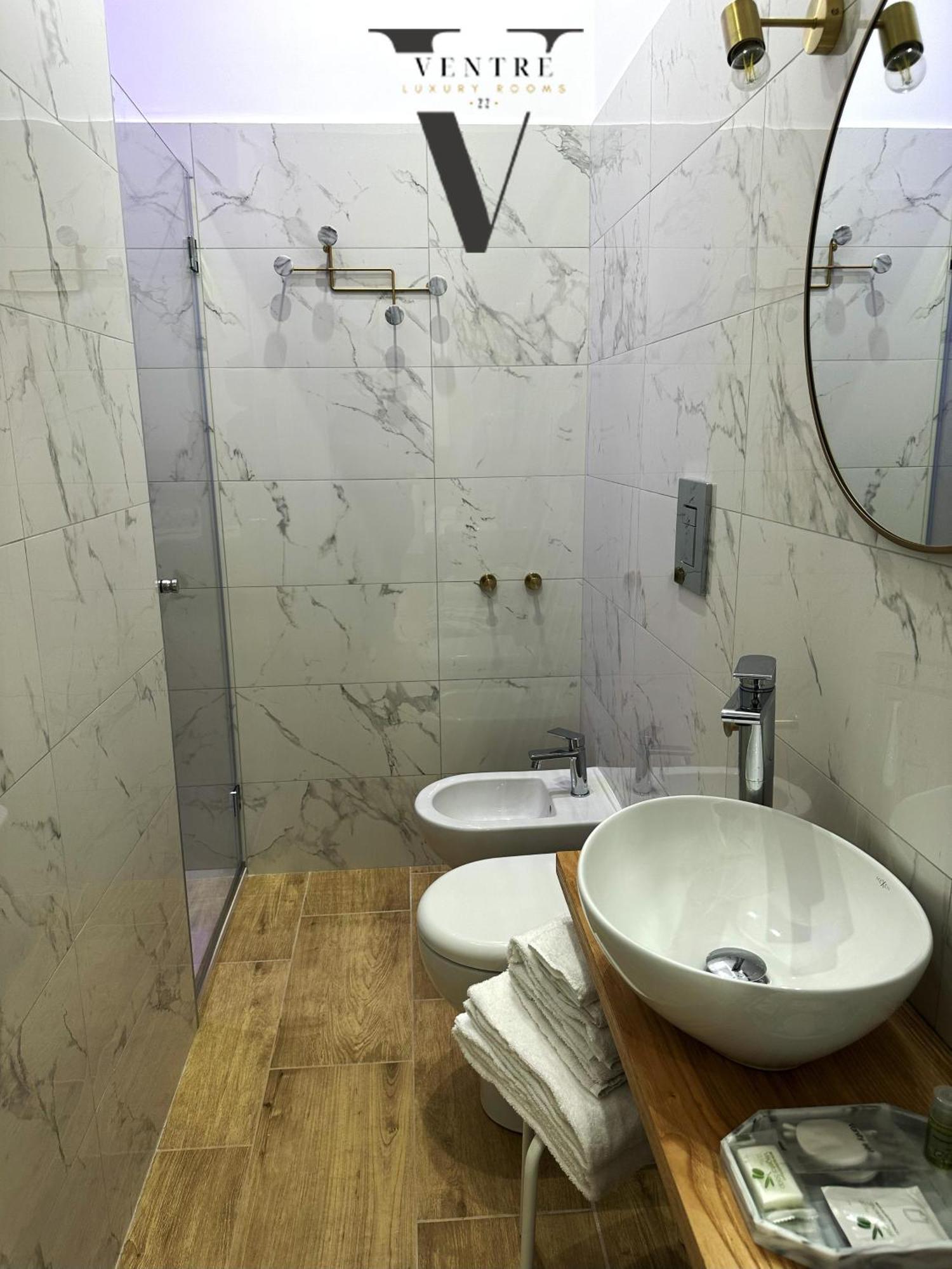 Ventre Luxury Rooms Napels Buitenkant foto