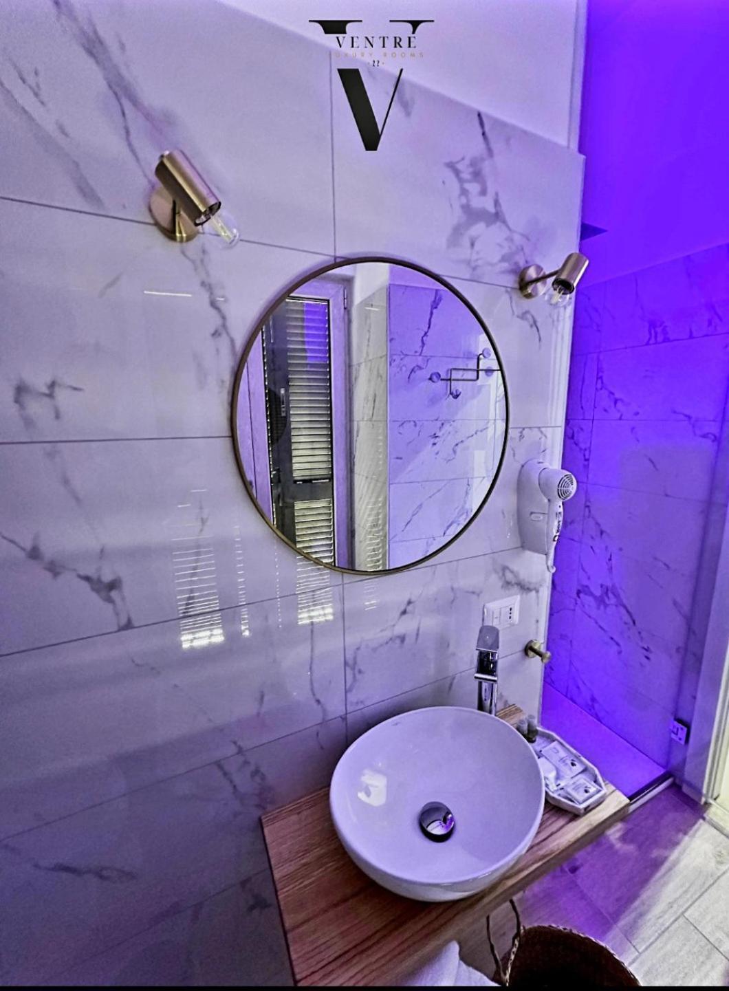 Ventre Luxury Rooms Napels Buitenkant foto